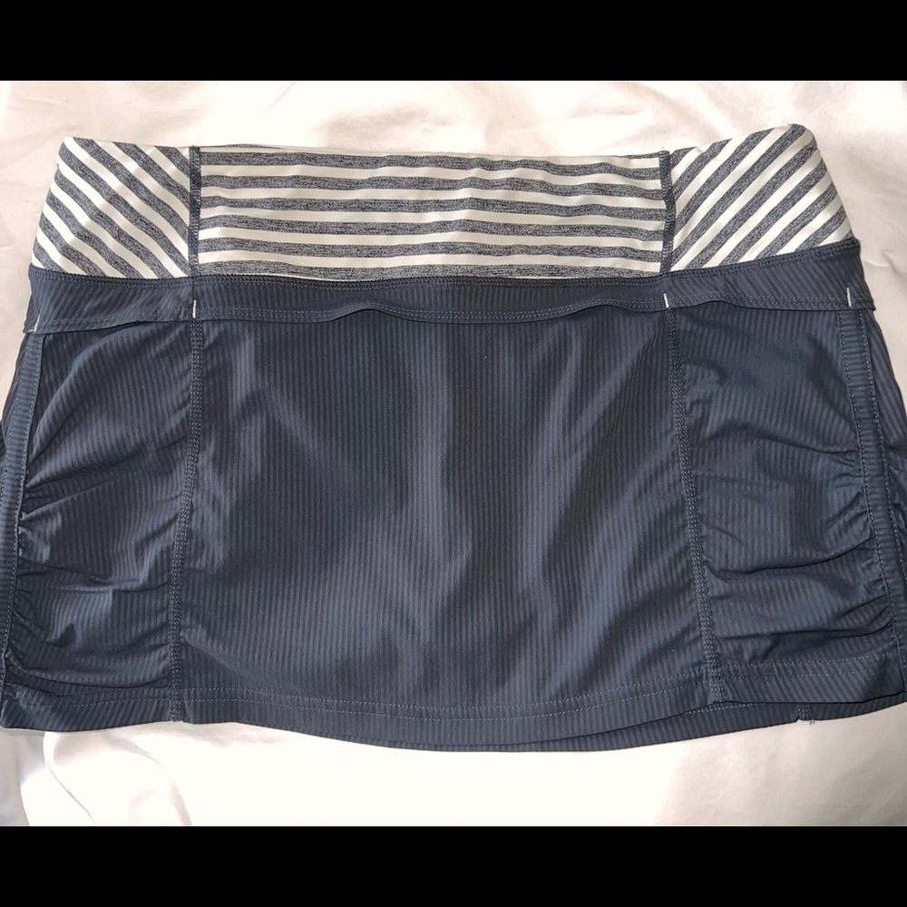 Lululemon skirt, size 8